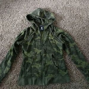 Camo Columbia zip up sweatshirt size S